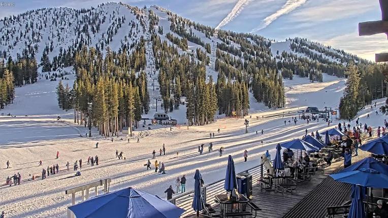 Webcam Mount Rose: Main Lodge