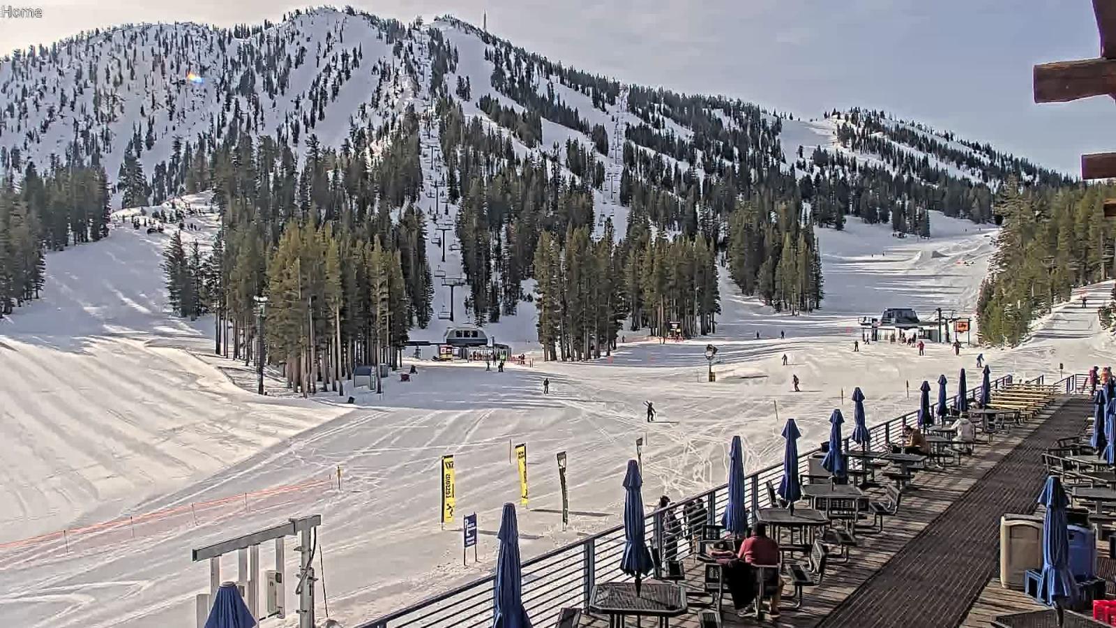 Webcam Mount Rose: Main Lodge