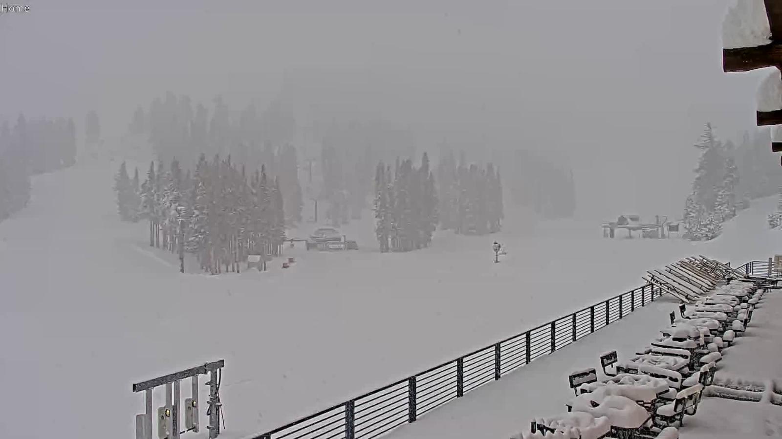 Webcam Mount Rose: Main Lodge