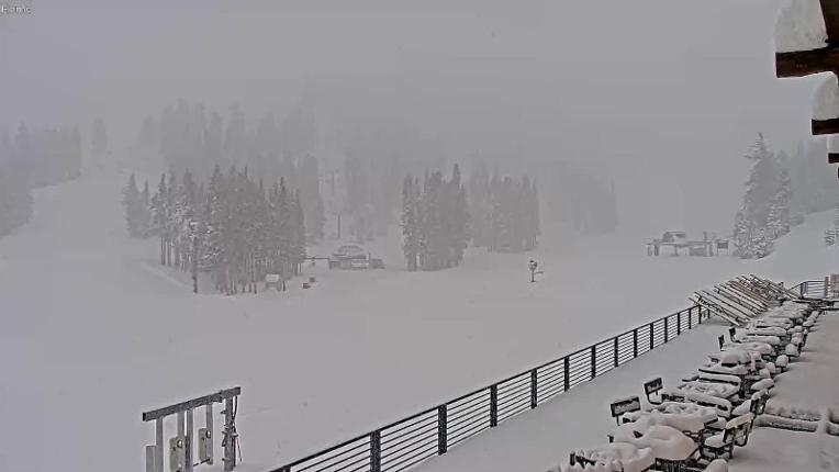 Webcam Mount Rose: Main Lodge