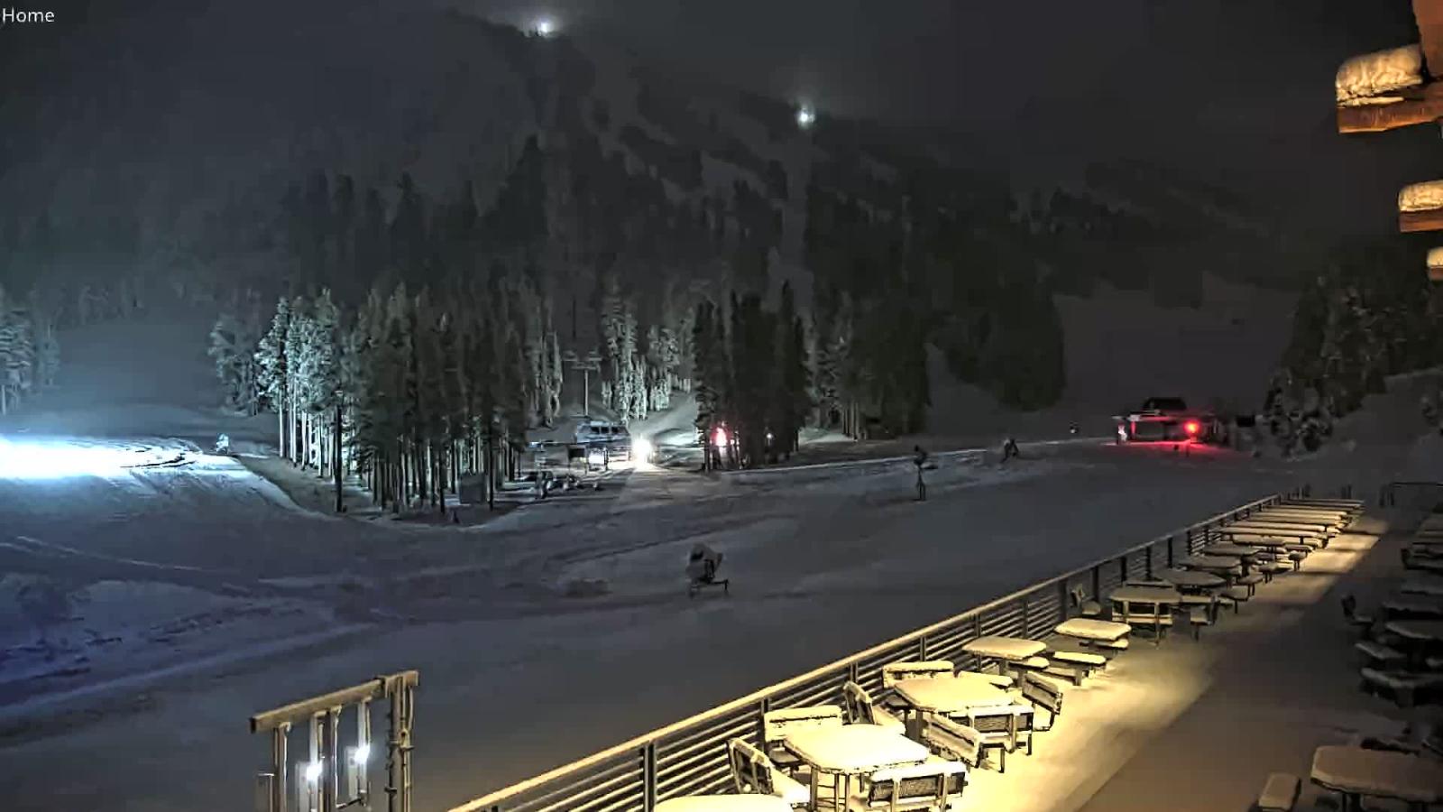Webcam Mount Rose: Main Lodge