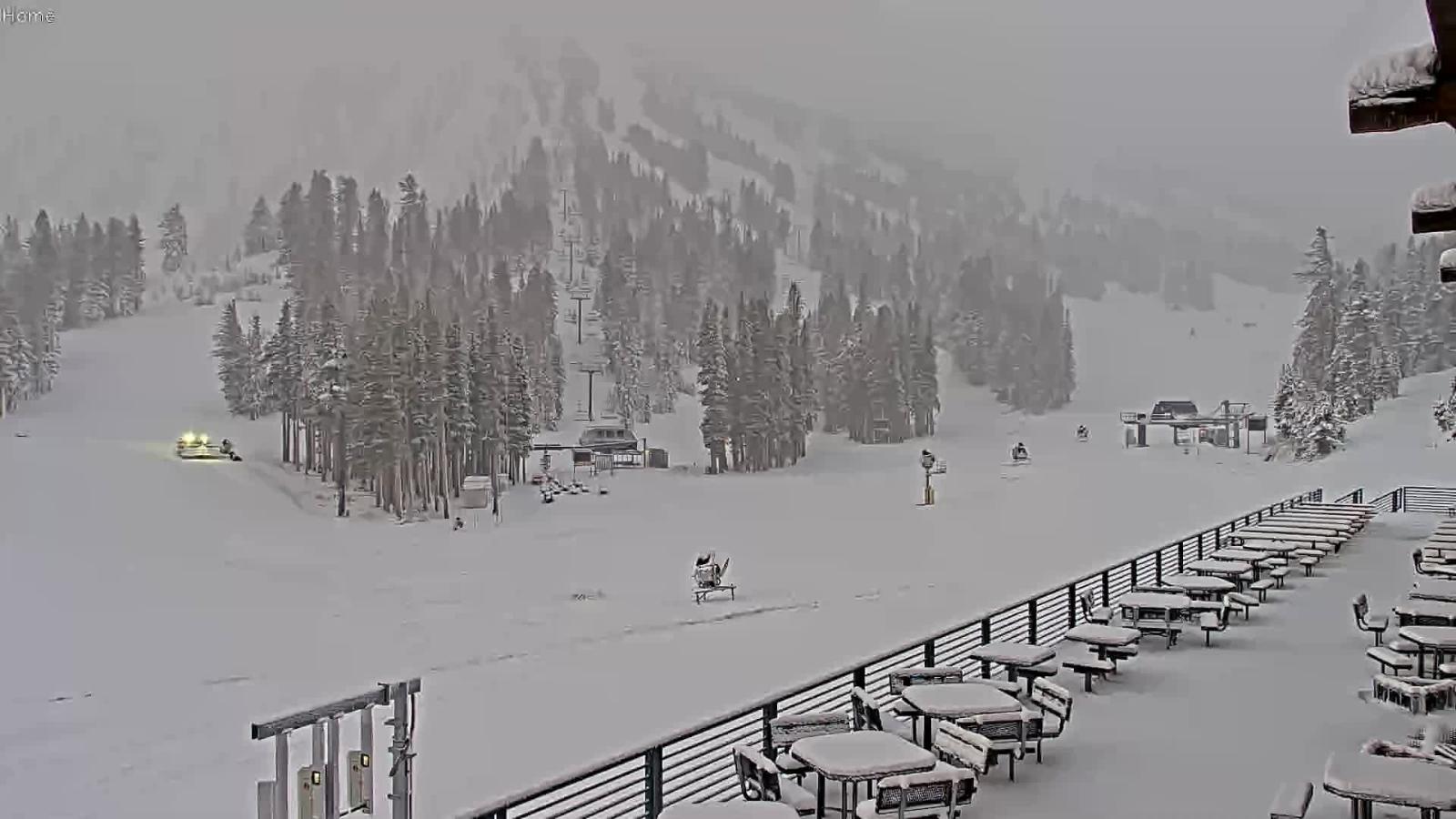 Webcam Mount Rose: Main Lodge