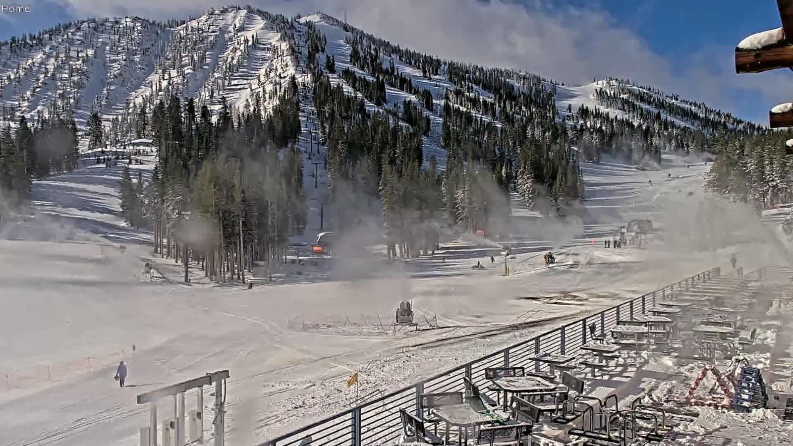 Webcam Mount Rose: Main Lodge