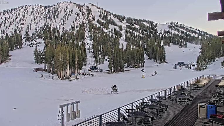 Webcam Mount Rose: Main Lodge