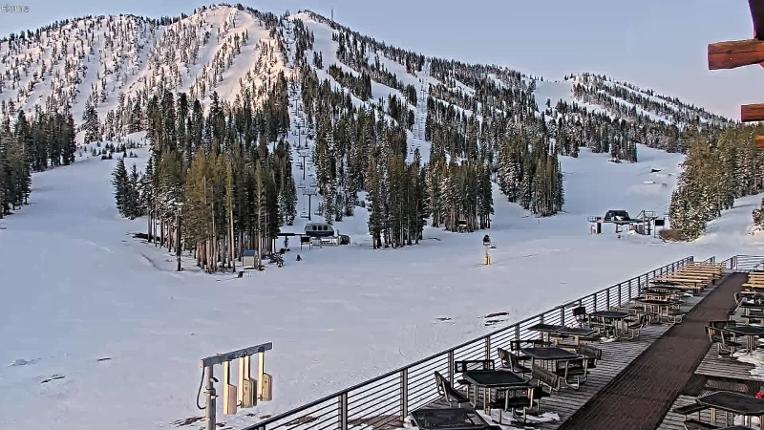 Webcam Mount Rose: Main Lodge