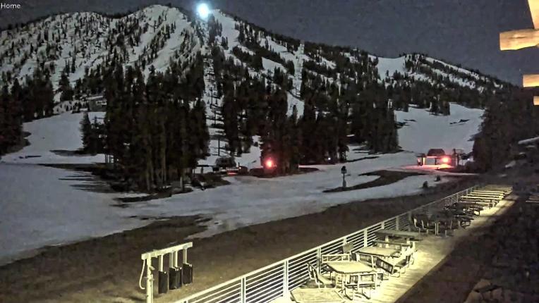 Webcam Mount Rose: Main Lodge