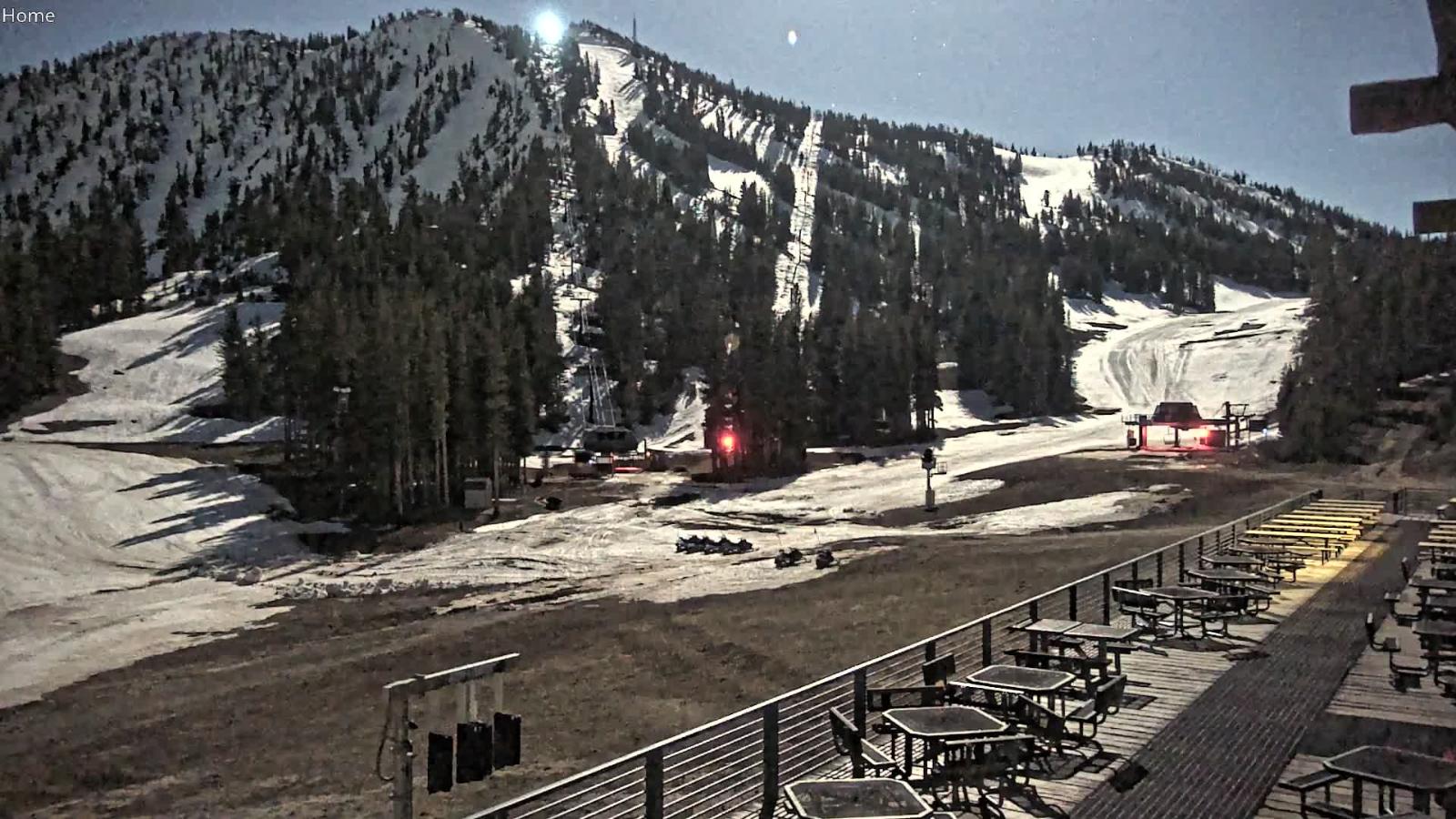 Webcam Mount Rose: Main Lodge