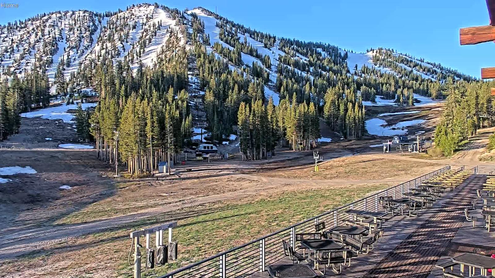 Webcam Mount Rose: Main Lodge