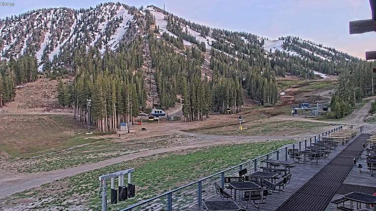 Webcam Mount Rose: Main Lodge