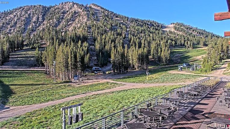 Webcam Mount Rose: Main Lodge