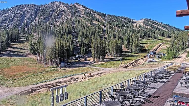 Webcam Mount Rose: Main Lodge