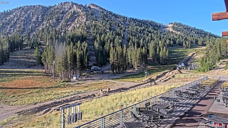 Webcam Mount Rose: Main Lodge