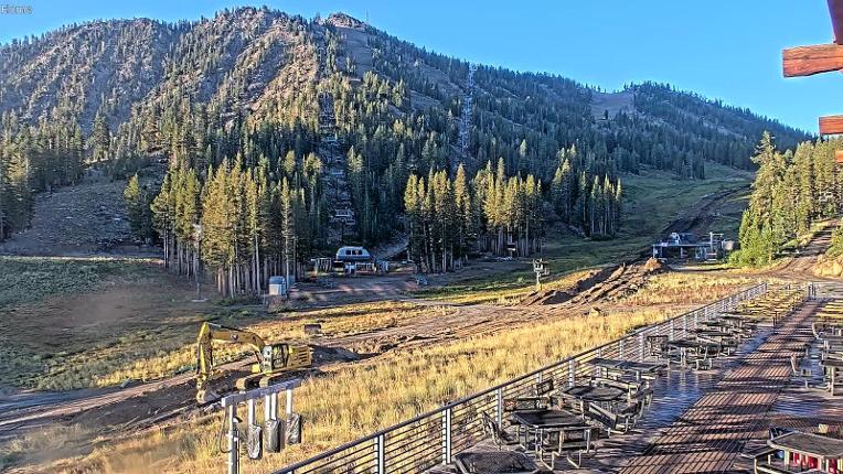 Webcam Mount Rose: Main Lodge