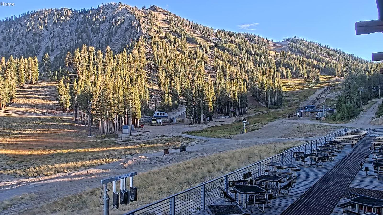 Webcam Mount Rose: Main Lodge