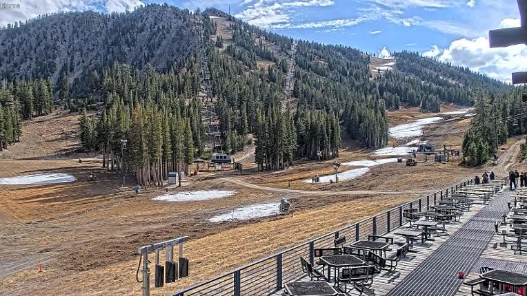 Webcam Mount Rose: Main Lodge