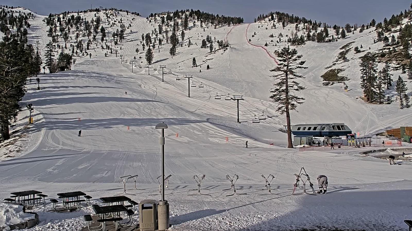 Webcam Mount Rose: Winters Creek Lodge