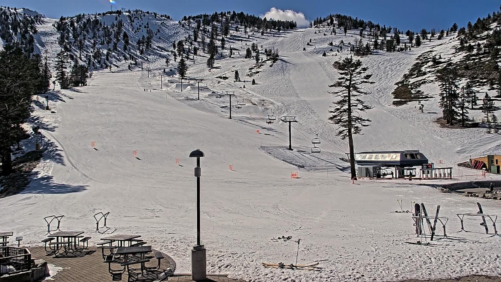 Webcam Mount Rose: Winters Creek Lodge