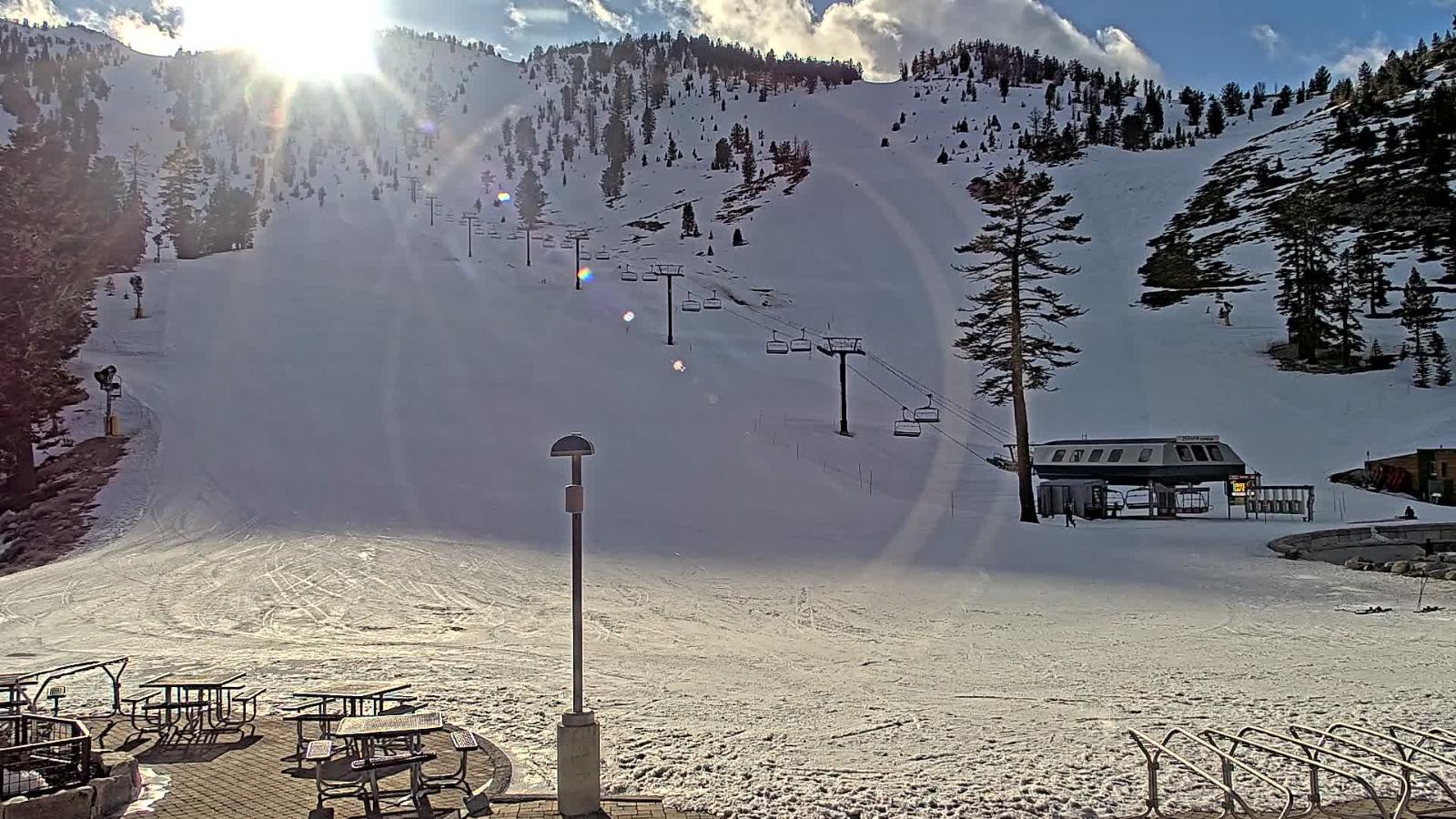 Webcam Mount Rose: Winters Creek Lodge