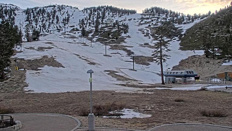 Webcam Mount Rose: Winters Creek Lodge