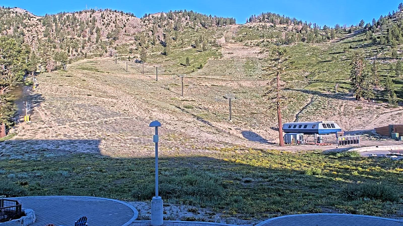 Webcam Mount Rose: Winters Creek Lodge