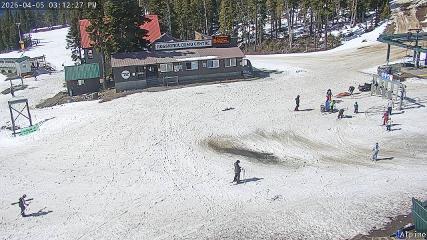Mount Washington: Alpine Cam (mountwashington.ca)