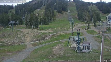 Mount Washington: Alpine Cam (mountwashington.ca)