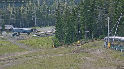 Mount Washington: Alpine Cam (mountwashington.ca)