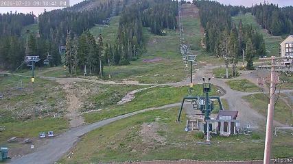 Mount Washington: Alpine Cam (mountwashington.ca)