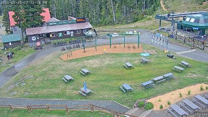 Mount Washington: Alpine Cam (mountwashington.ca)