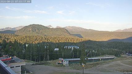 Mount Washington: Alpine Cam (mountwashington.ca)