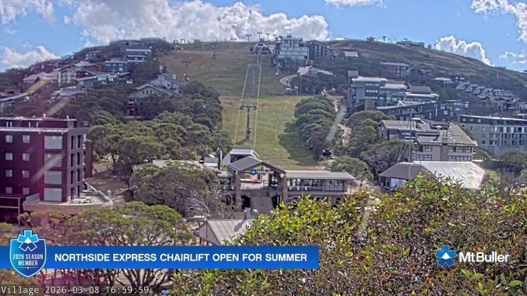 Webcam Mt. Buller: Mt Buller Chapel
