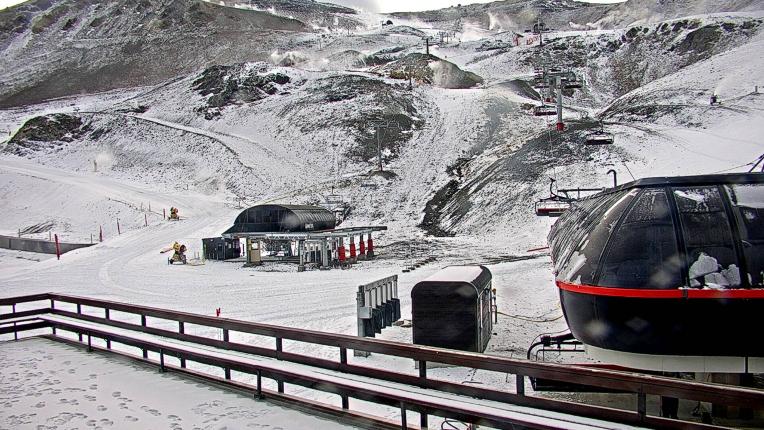 Webcam Mt. Hutt: Base area