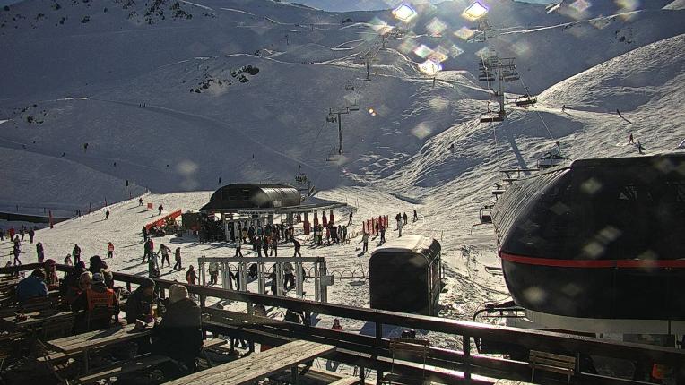 Webcam Mt. Hutt: Base area
