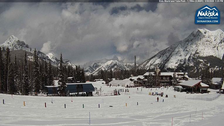 Webcam Nakiska: Kids World