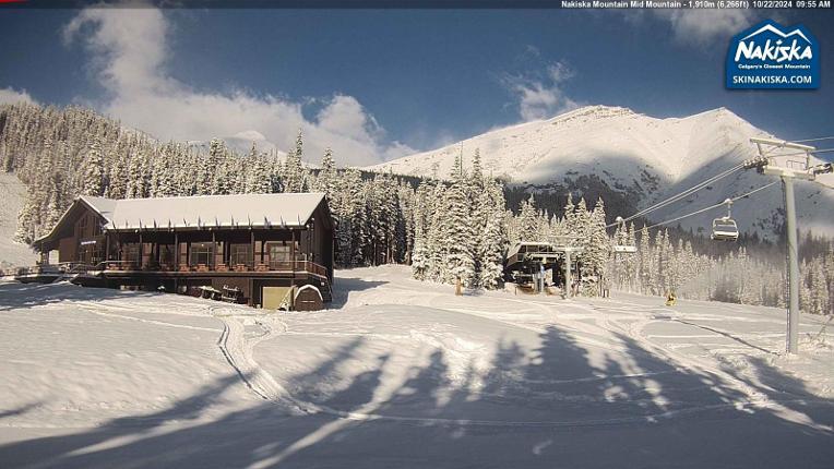 Webcam Nakiska: Mid Mountaind Lodge