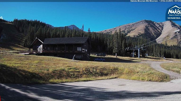Webcam Nakiska: Mid Mountaind Lodge