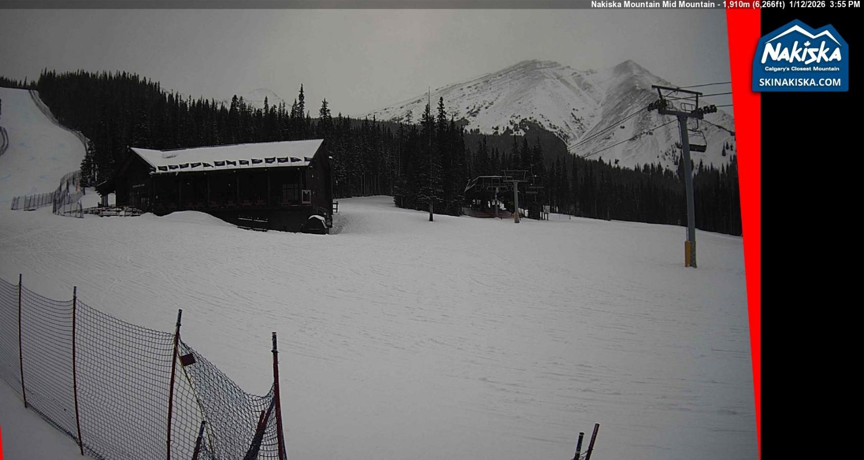 Webcam Nakiska: Mid Mountaind Lodge