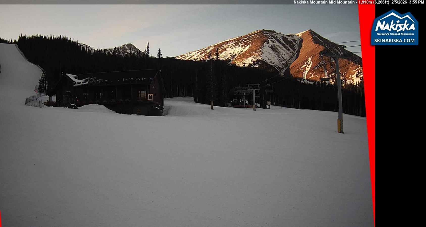 Webcam Nakiska: Mid Mountaind Lodge