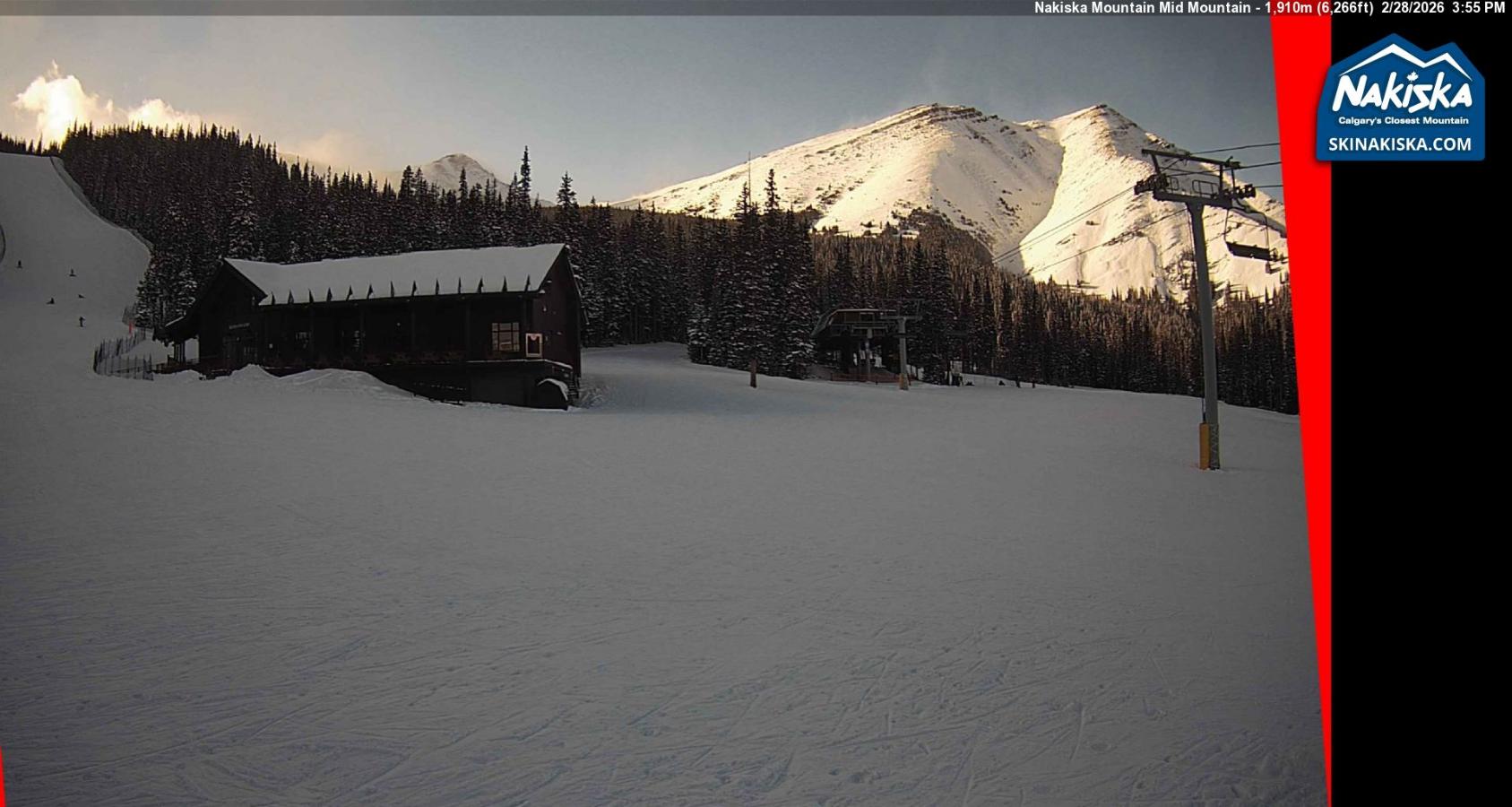 Webcam Nakiska: Mid Mountaind Lodge