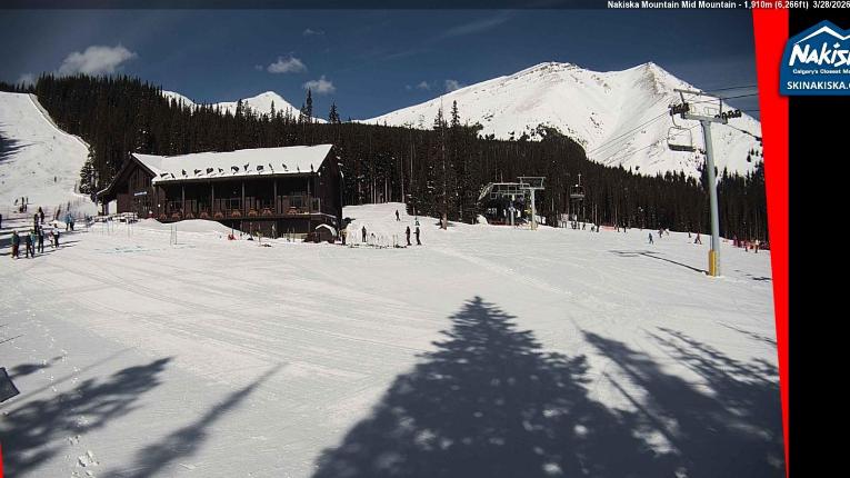 Webcam Nakiska: Mid Mountaind Lodge