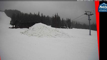 Nakiska: Mid Mountaind Lodge (skinakiska.com)