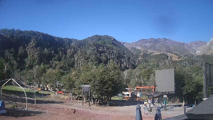 Nevados de Chillán: Plaza Tata (nevadosdechillan.com)