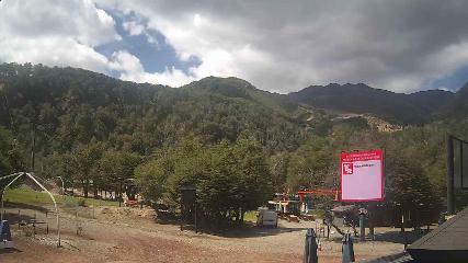 Nevados de Chillán: Plaza Tata (nevadosdechillan.com)