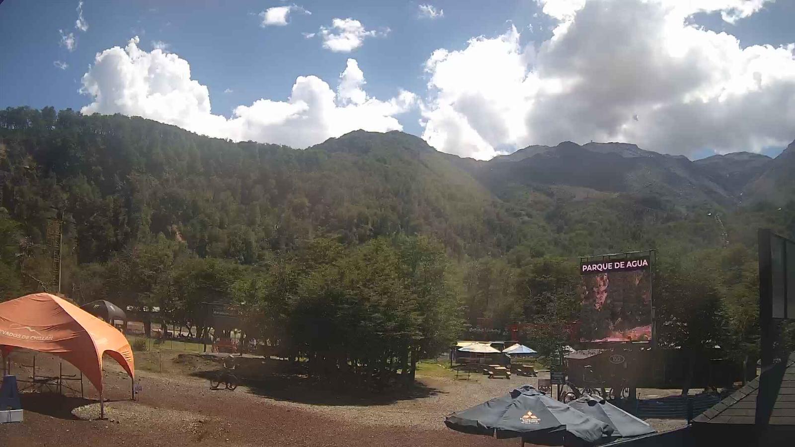 Webcam Nevados de Chillán: Plaza Tata