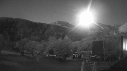 Nevados de Chillán: Plaza Tata (nevadosdechillan.com)