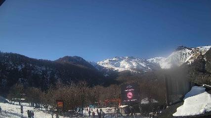 Nevados de Chillán: Plaza Tata (nevadosdechillan.com)