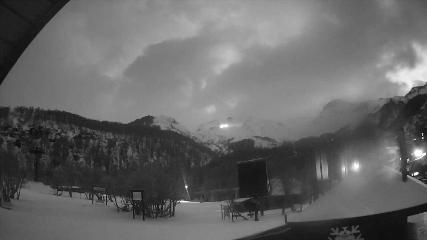 Nevados de Chillán: Plaza Tata (nevadosdechillan.com)