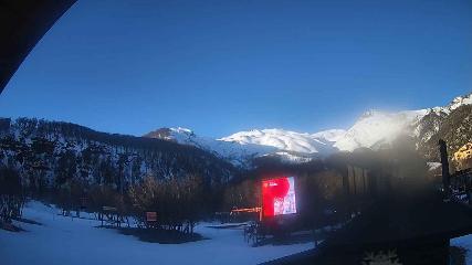 Nevados de Chillán: Plaza Tata (nevadosdechillan.com)