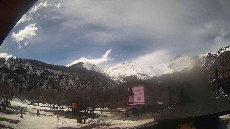 Webcam Nevados de Chillán: Plaza Tata