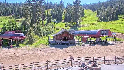 Northstar California: Mid Mountain (northstarcalifornia.com)